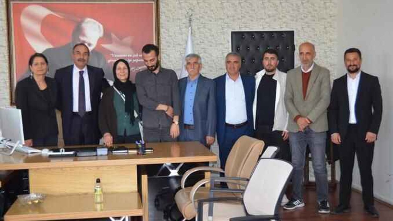 Belediye Başkanı mazbatasını aldı