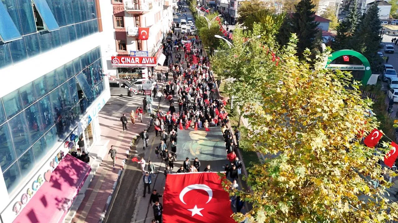 Erciş’te Cumhuriyet Bayramı Kutlandı!