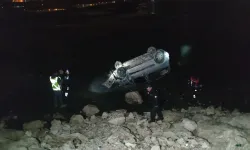 Van’da Feci Kaza: Hafif Ticari Kamyonet Van Gölü'ne Uçtu