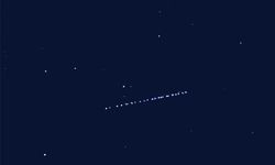 Van Gölü Semalarında Starlink Uyduları Heyecan Yarattı