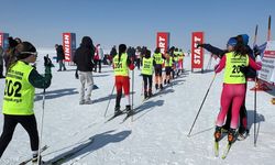 Hakkari’de Kayaklı Koşu Eleme Yarışması Tamamlandı