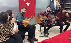 Sınavlara Hazırlanan Öğrencilere Ders Arası Müzik