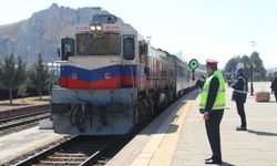 Van’a  Tren Seferleri Ekonomiye Can Suyu Oldu