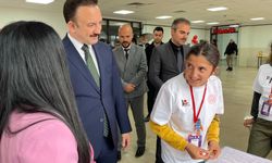 Özel öğrencilerden "TÜBİTAK 4006 Bilim Fuarı"