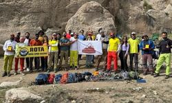 Yükseklik Korkusu Yok! Van’da Dağcılar TDF Onaylı Eğitimle Zirveye Tırmandı