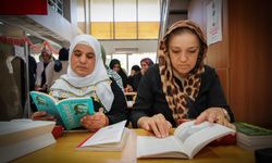 Hakkari’de 20 Kadın Yıllar Sonra İlk Kez Kalem Tuttu!