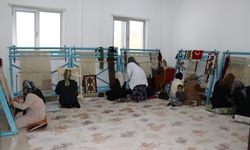 Vanlı Kadınlar Tezgâh Başında!