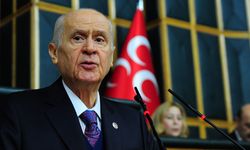 Bahçeli'den Sırrı Süreyya Önder ile İlgili Beklenmedik Hareket! Mecliste Herkes Bakakaldı!