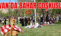 Van'da Piknik Sepetini Alan Parka Koştu!