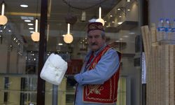 Bu Dondurma Diğerinden Farklı!  Sırrı Van'ın Dağlarında