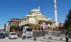 Van’da Hz. Ömer Cami Yeniden Yapılacak: Esnaf Duygusal Veda Ediyor