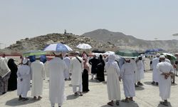 Vanlı Hacı Adayları Arafat’ta!