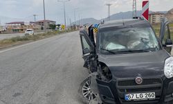 Sürücünün dalgınlığı pahalıya patladı! Doğubayazıt'ta trafik kazası!
