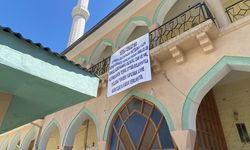 Van Halkı Şaşkın:  Ağır Hasarlı O Camii Yıllarca Nasıl İbadete Açık Kaldı?