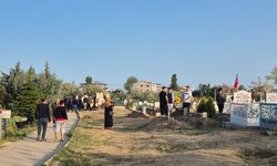 Van’da Kurban Bayramı’nda İlk Durak Mezarlıklar Oldu