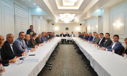 AK Parti Van İl Başkanlığı’ndan Genişletilmiş Teşkilat Toplantısı: “Van İçin Kapımız Herkese Açık”