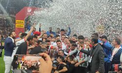 Vanspor Kupayı Havaya Kaldırdı