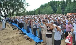 Kuraklık Tehlikesi Büyüyor mu? Van’da Yağmur Duası Edildi
