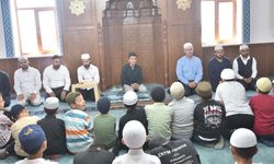 Hafızdan Büyük Başarı: Kur’an’ı Bir Günde Hatmetti