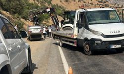 Hakkari’de Freni Boşalan Araç Takla Attı!