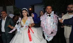 Van’da Görkemli Aşiret Düğünü!