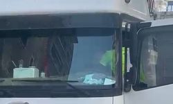 Bitlis'te Tır Sürücüsü Direksiyonda Kalp Krizi Geçirdi: 2 Yaralı