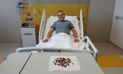 45 Yaşındaki Adamın Böbreğinden 100 Taş Temizlendi! Doktorlar Bile Şaşırdı
