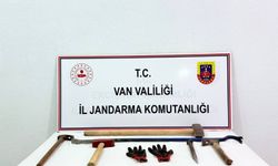 Van’da Kaçak Kazı Operasyonu: 3 Kişi Yakalandı