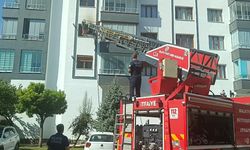 Malatya Yeşilyurt’ta Apartman Yangını: İtfaiye Ekipleri Müdahale Etti