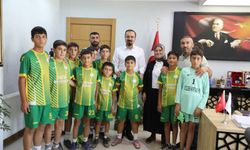 Yeşilkent Erciş Belediye Spor’dan Başkan Bilici’ye Anlamlı Ziyaret!
