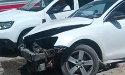 Yüksekova’da korkutan kaza: 2 yaralı