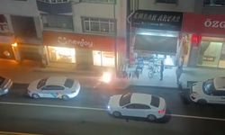 Van’da Aydınlatma Direğinde Korkutan Alevler