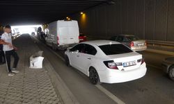 Alt geçitte zincirleme kaza: 2 yaralı