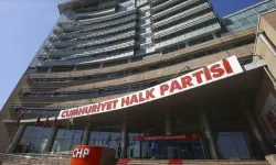 İhraç Tartışması Sürüyor: Gürsel Tekin’e CHP’den Savunma Çağrısı