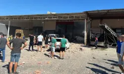 Antalya Demre’de Toptancı Halinde Patlama: 1 Ölü, 3 Yaralı
