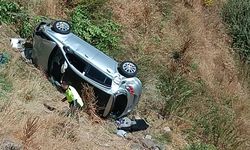 Bitlis’te Otomobil Kontrolden Çıktı: Duvar Boşluğuna Düştü, 2 Yaralı