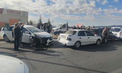 Bingöl'de Zincirleme Kaza: 4 Yaralı