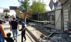 Malatya’da Kontrolden Çıkan Hafriyat Kamyonu İş Yerlerine Daldı: 4 İş Yeri Kullanılamaz Hale Geldi