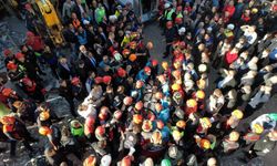 Gebze'deki Bina Çöktü! İki Çocuk Hayatını Kaybetti, Dilara Enkazdan Sağ Kurtarıldı