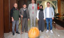 Hakkâri’de Dev Bal Kabağı: 50,5 Kilo ile Rekor Kırıldı!
