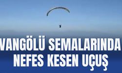 Vangölü Semalarında Nefes Kesen Uçuş