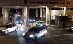 Başkale’de Otomobilden 1470 Paket Kaçak Sigara Çıktı!