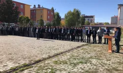 Çaldıran’da 19 Ekim Muhtarlar Günü Törenle Kutlandı