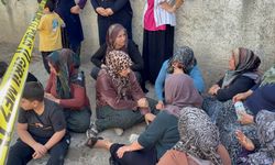 Adana'da Pazar Yerinde Rastgele Kurşunlar Havada Uçuştu; 2 Ölü, 5 Yaralı