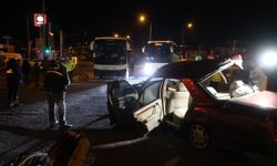 Nevşehir'de Korkunç Kaza: Turist Otobüsü İle Otomobil Çarpıştı, 2 Ölü, 3 Yaralı