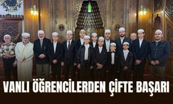 Van İpekyolu'nda 8 Öğrenci Hafızlık Belgelerini Aldı