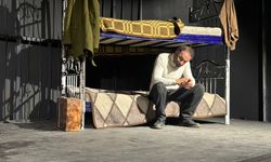 “Bir İshak’sın Bir Cemil…” Vanlılar Hem Kahkaha Attı Hem Ağladı!