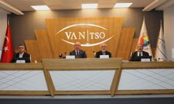 Van TSO’da “Türkiye’de Barış Nasıl Tesis Edilir?” Söyleşisi Düzenlendi