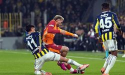 Derbide İlk Yarı Sona Erdi: Fenerbahçe 0 - 1 Galatasaray