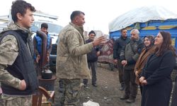 Van Erciş’te Eş Başkanlar Esnafla Buluştu: Sorunlar Yerinde Dinlendi